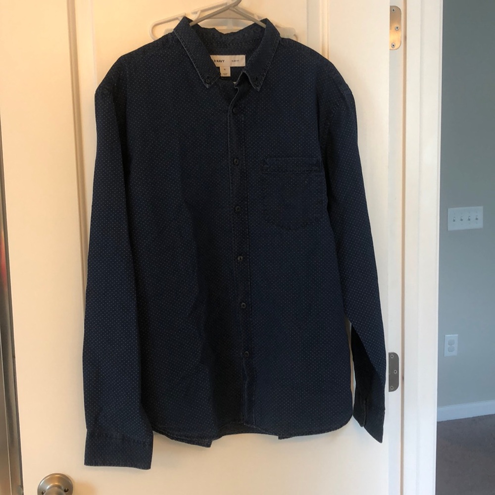 Men’s dress shirt